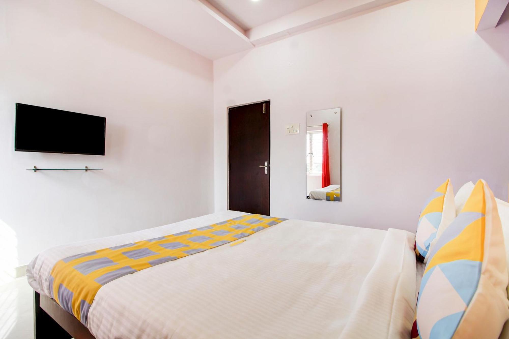 Hotel O Home Comfortable Stays, Near Aasam Gadh Current Office Sururnagar Extérieur photo